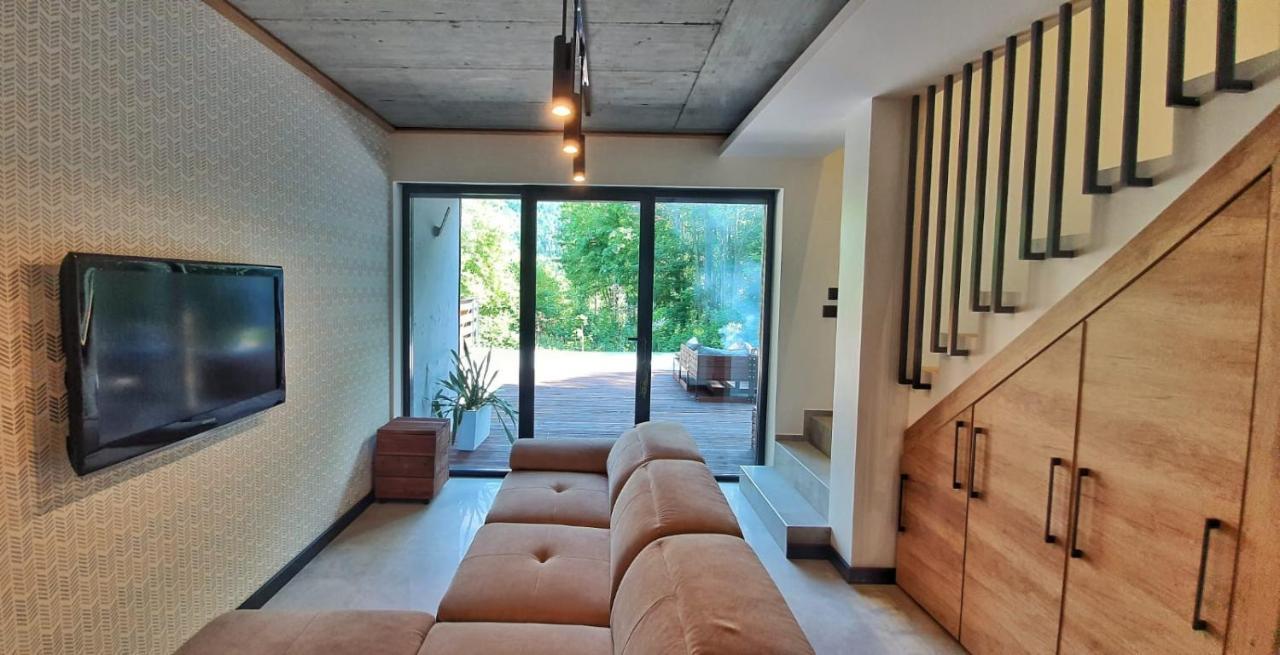 Apartment Zielona 9 *